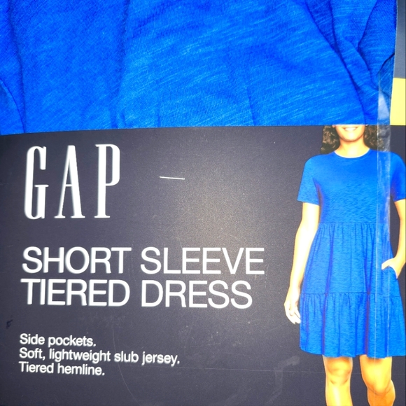 GAP Dresses & Skirts - Gap short sleeve tiered dress BLUE w/ POCKETS SIZE MEDIUM reg $59.99 NWT👗